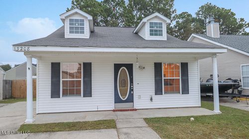 13208 Warren Dr, Gulfport, MS, 39503-4528 | Card Image