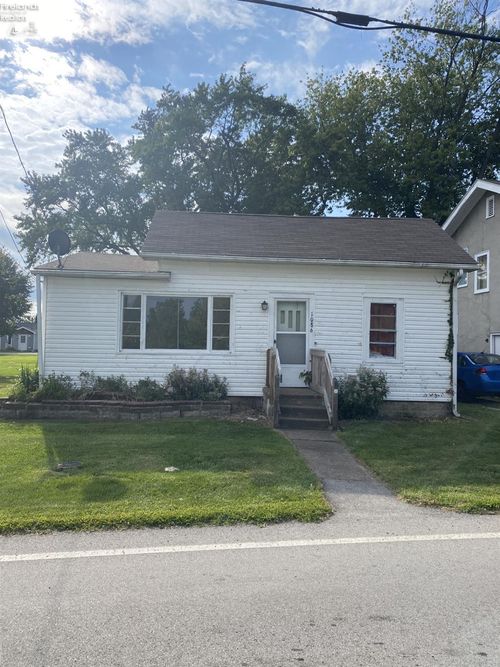 1086 S Lake St, Gypsum, OH, 43433-9507 | Card Image