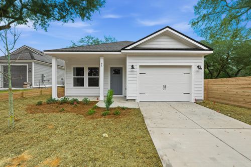 95 Live Oak St, Freeport, FL, 32439-4002 | Card Image