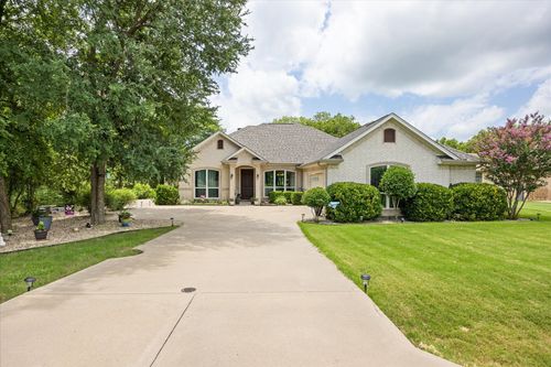 1809 Rockview Dr, Granbury, TX, 76049-5735 | Card Image