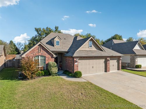 5317 Skylane Dr, Sand Springs, OK, 74063-3260 | Card Image