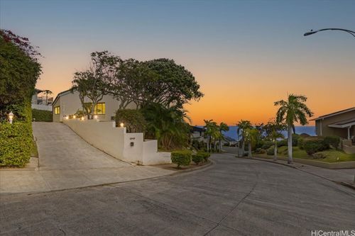 1717 Palaau St, Honolulu, HI, 96821-1341 | Card Image