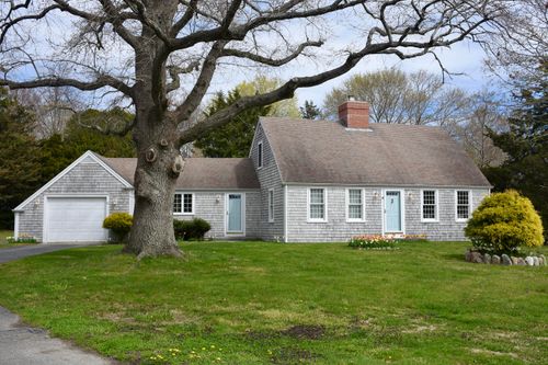 11 Beale Ave, Sandwich, MA, 02563-2263 | Card Image