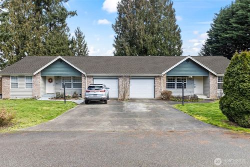 15207 15209 95th Avenue Ct E, Puyallup, WA, 98375-6700 | Card Image