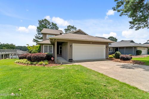 22 Westlake Pointe Ln, Pinehurst, NC, 28374-9201 | Card Image
