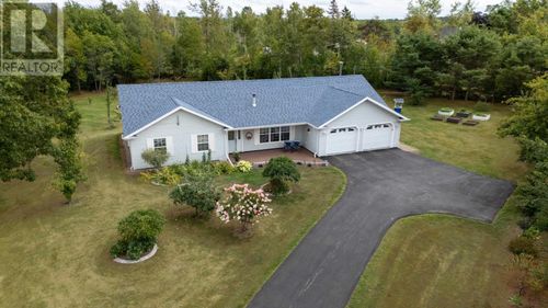 236 Rte 6, Tenmile House, PE, C0A1T0 | Card Image