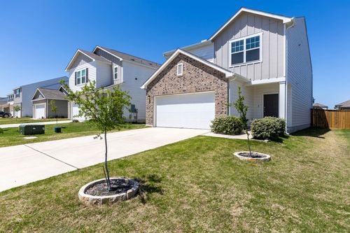409 Line Of Fire Way, Jarrell, TX, 76537-0849 | Card Image