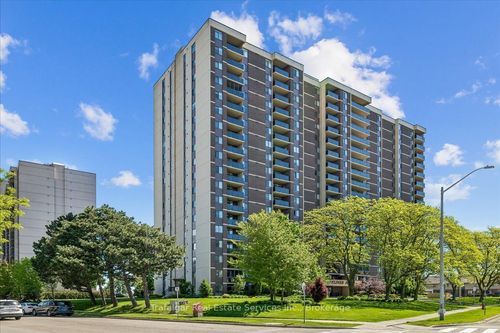 709-301 Frances Ave, Stoney Creek, ON, L8E3W6 | Card Image