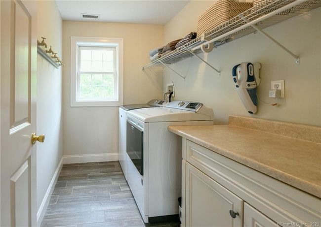 2nd floor Laundry | Image 27