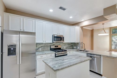 126 Wintergreen Trl, The Woodlands, TX, 77382-4803 | Card Image