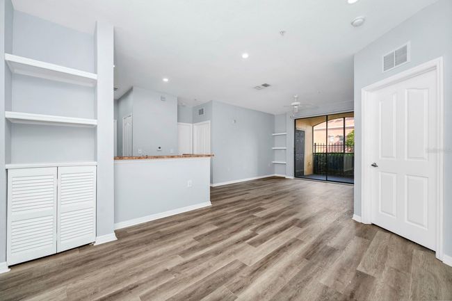 UNIT-106 - 6157 Metrowest Blvd, Condo with 2 bedrooms, 2 bathrooms and null parking in ORLANDO FL | Image 4