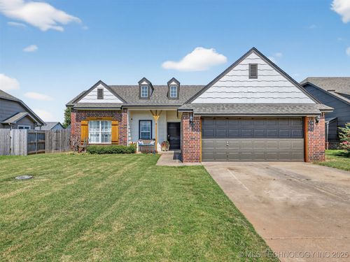 20401 E 42nd Pl S, Broken Arrow, OK, 74014-1286 | Card Image