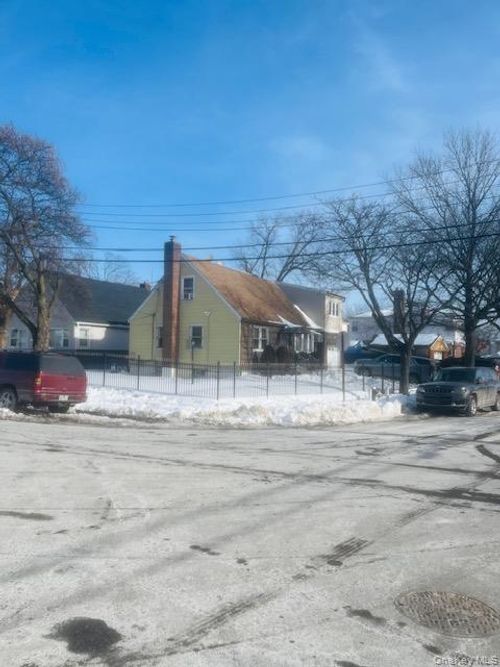 119 143rd St, Jamaica, NY, 11436-1220 | Card Image