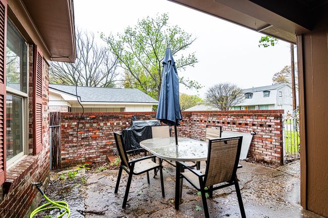 1216 Hunt Courtyard | Image 30