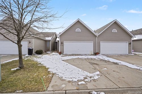 9166 Emily Dr, Davison, MI, 48423-2889 | Card Image