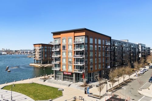 310-45 Lewis St, Boston, MA, 02128-5009 | Card Image