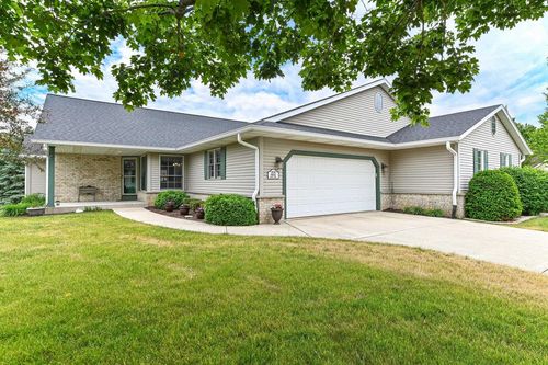 30-W154N6542 Marvel Drive, Menomonee Falls, WI, 53051 | Card Image