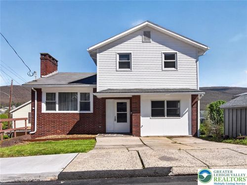 2 E Center St, Nesquehoning, PA, 18240-1605 | Card Image