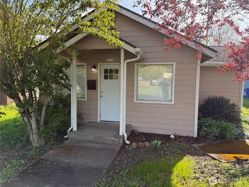 1216 N 1st Ave, Kelso, WA, 98626-3726 | Card Image