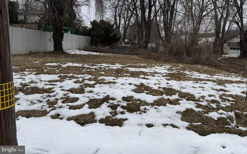 202-203 Sycamore Ave, FOLSOM, PA, 19033-1907 | Card Image