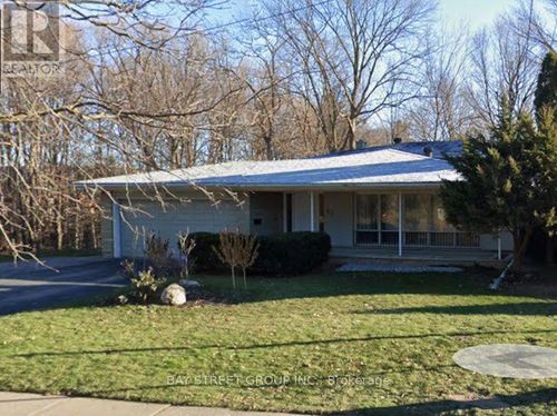 67 Burbank Dr, North York, ON, M2K1N3 | Card Image