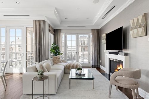 1207-1000 Royal Ct, North Hills, NY, 11040-2615 | Card Image