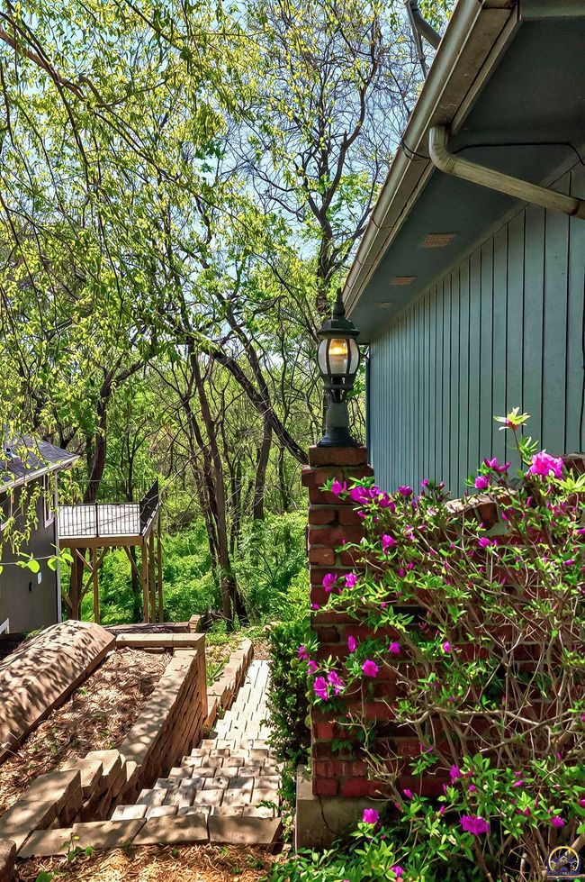 3835 Sw Wood Valley Dr, House other with 5 bedrooms, 3 bathrooms and null parking in Topeka KS | Image 41