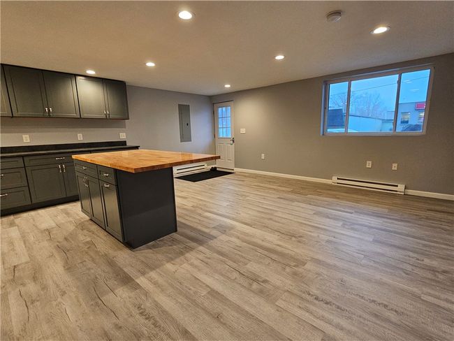 101 Main St, House other with 1 bedrooms, 1 bathrooms and 2 parking in Petrolia PA | Image 4