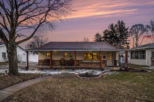 957 Woodville Ave, Monroe, MI, 48161-1819 | Card Image
