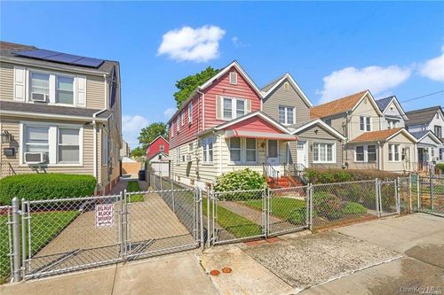 117 202nd St, Saint Albans, NY, 11412-3533 | Card Image