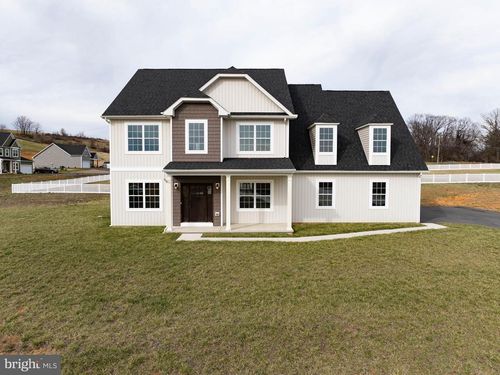 42 Dungiven Ln, MARTINSBURG, WV, 25403-5300 | Card Image