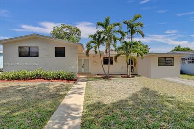 1040 Ne 176th St, House other with 4 bedrooms, 3 bathrooms and null parking in North Miami Beach FL | Image 1