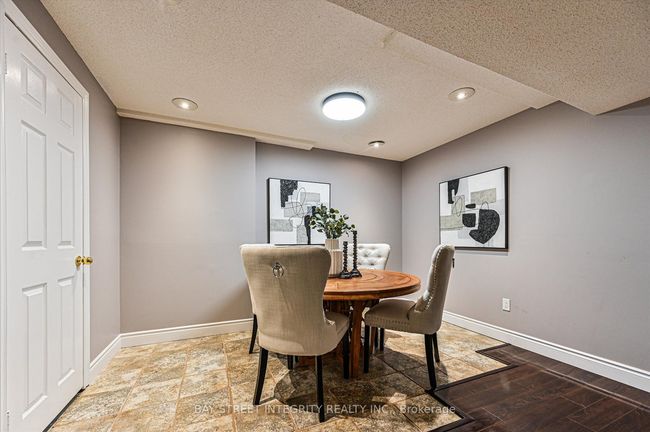 70 Macrill Rd, House other with 5 bedrooms, 5 bathrooms and 5 parking in Markham ON | Image 39