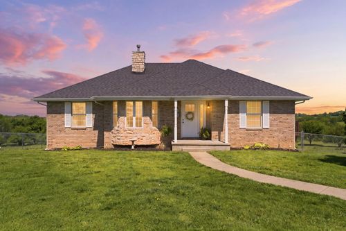 9195 N Farm Road 53, Walnut Grove, MO, 65770-2625 | Card Image