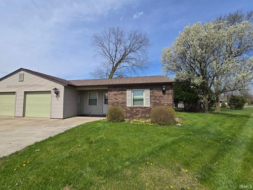 731 Riley Rd, Kendallville, IN, 46755-1213 | Card Image