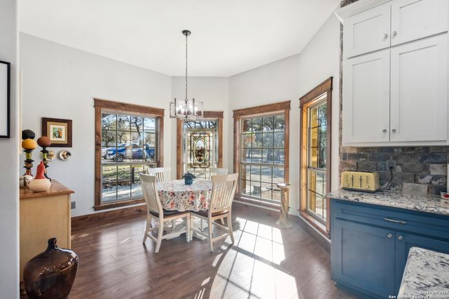 381 Camino Primero, House other with 3 bedrooms, 2 bathrooms and null parking in Leakey TX | Image 17