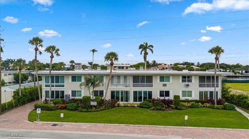 apt-w2-1550 Gulf Shore Blvd N, NAPLES, FL, 34102-4946 | Card Image