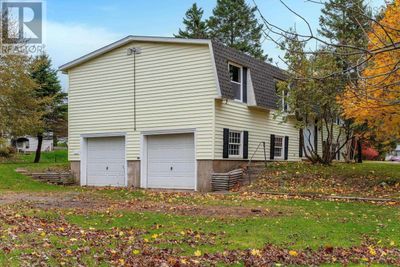 8 1 St Crt, House other with 4 bedrooms, 2 bathrooms and null parking in Valley NS | Image 2