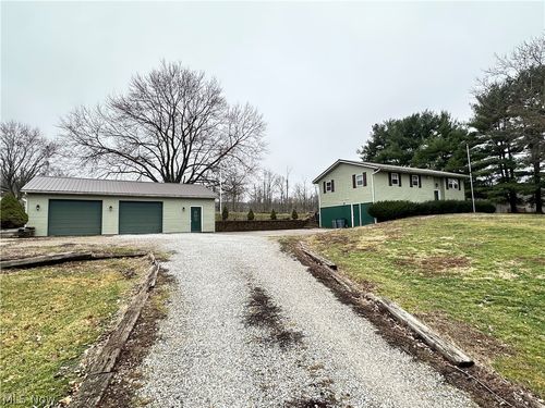 135 S Moose Eye Rd, Norwich, OH, 43767-9706 | Card Image