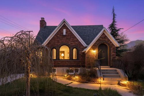 47 E Center St, Nephi, UT, 84648-1801 | Card Image