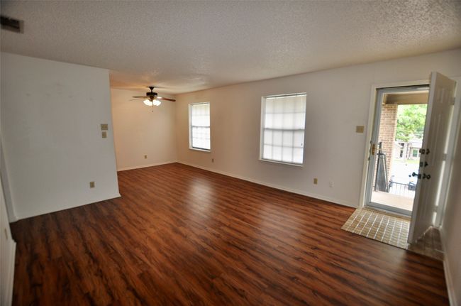 APT-8 - 511 W Oak St, Condo with 2 bedrooms, 1 bathrooms and null parking in Weatherford TX | Image 4