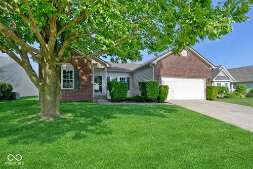 8778 N Deer Crossing Blvd, Mccordsville, IN, 46055-9329 | Card Image