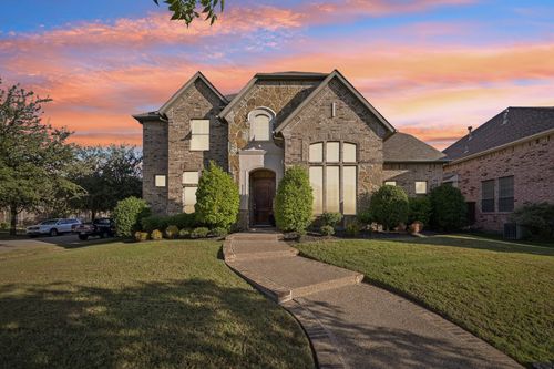 2325 Shoreham Cir, Lewisville, TX, 75056-5592 | Card Image