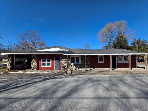 47 Burdick Rd, Lagrangeville, NY, 12540-5249 | Card Image