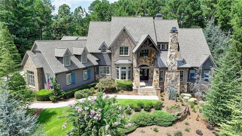 829 Big Horn Holw, Suwanee, GA, 30024-1764 | Card Image