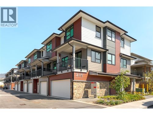 7-235 Taylor Rd, Kelowna, BC, V1X4G1 | Card Image