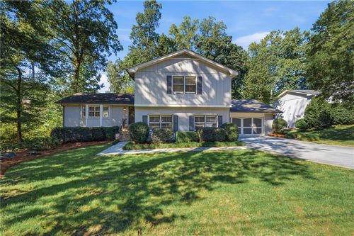 4946 Village Creek Dr, Dunwoody, GA, 30338-5122 | Card Image