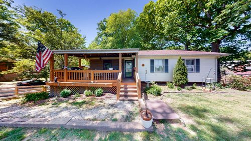 1000 Twin Oaks Dr, White Bluff, TN, 37187-4001 | Card Image