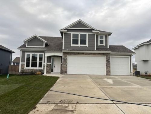 15611 Sheridan Ct, Basehor, KS, 66007-6601 | Card Image