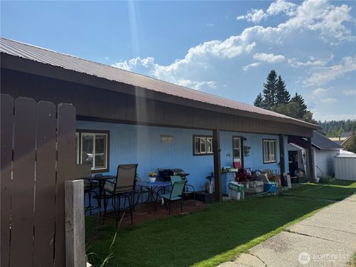 106 E Utah Ave, Roslyn, WA, 98941-5805 | Card Image